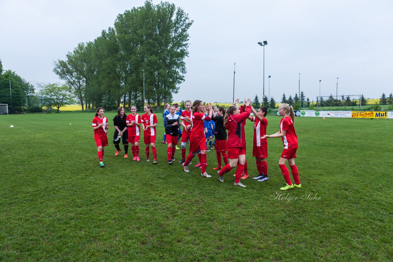 Bild 369 - wCJ SV Steinhorst/Labenz - VfL Oldesloe : Ergebnis: 18:0